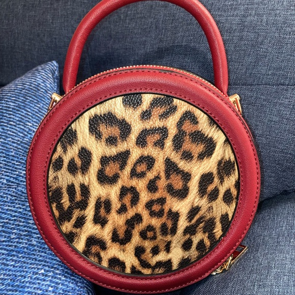 NWOT Round Deep Red and Cheetah Print Mini Bag - Picture 4 of 10